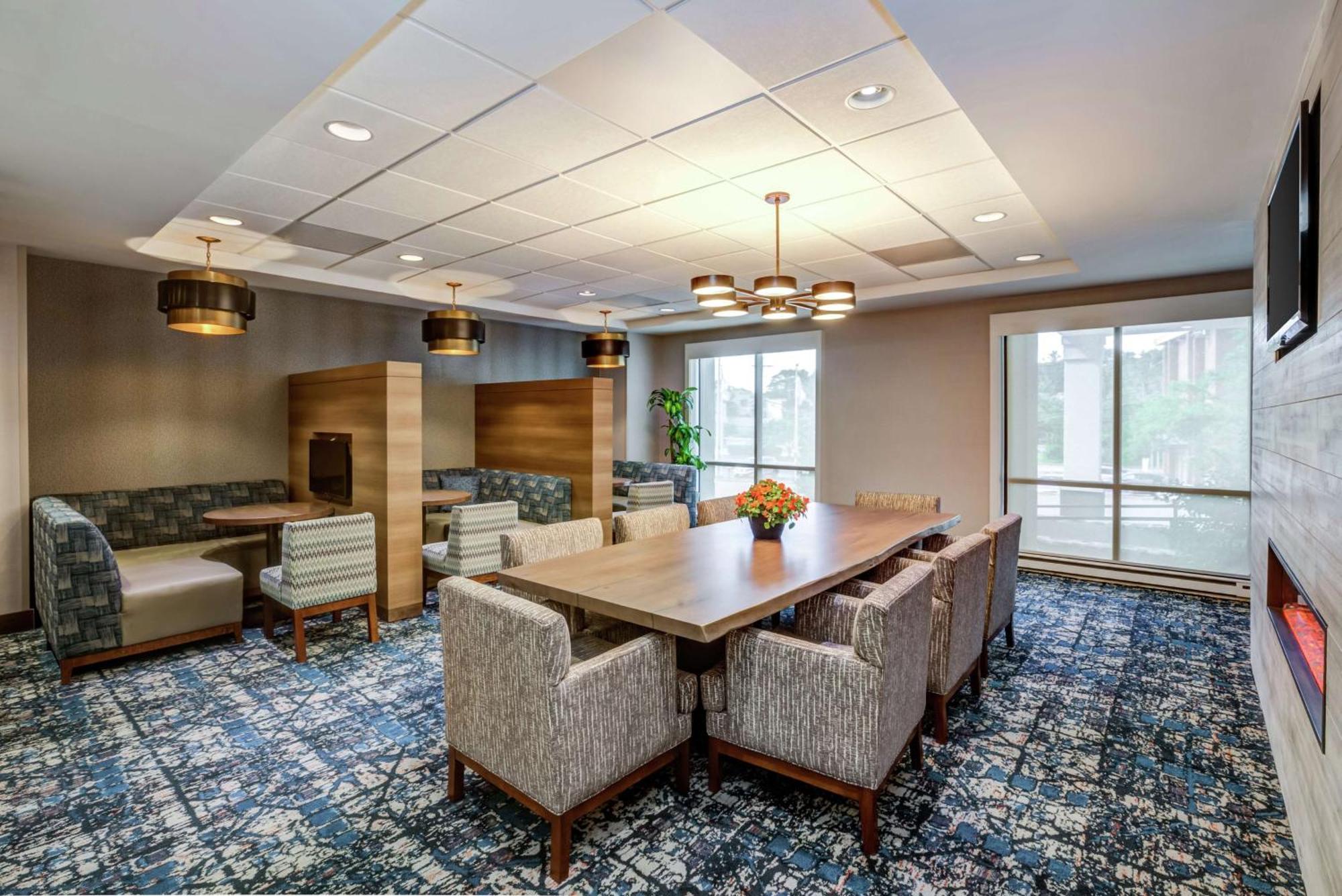 Hilton Garden Boston Hotel