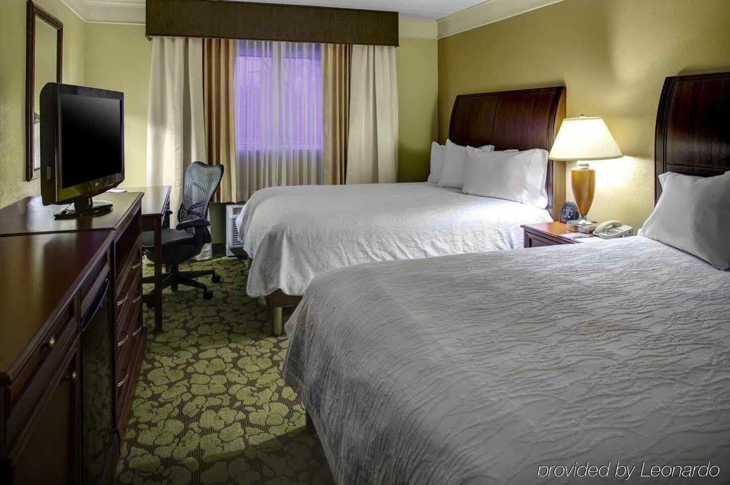 Hotel Hilton Garden Boston 3*